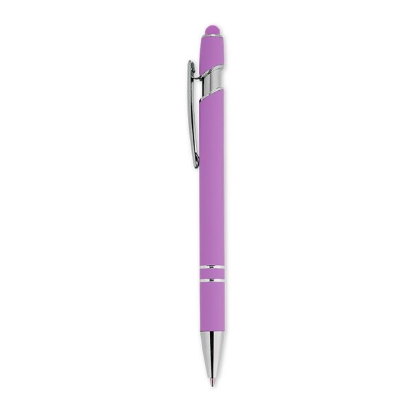 Caneta metálica touchscreen com acabamento emborrachado soft touch, acionamento por clique e carga esferográfica azul 1.0mm. Modelo elegante e multifuncional, ideal para uso em dispositivos móveis com tela sensível ao toque. Brinde corporativo sofisticado e útil para o dia a dia.